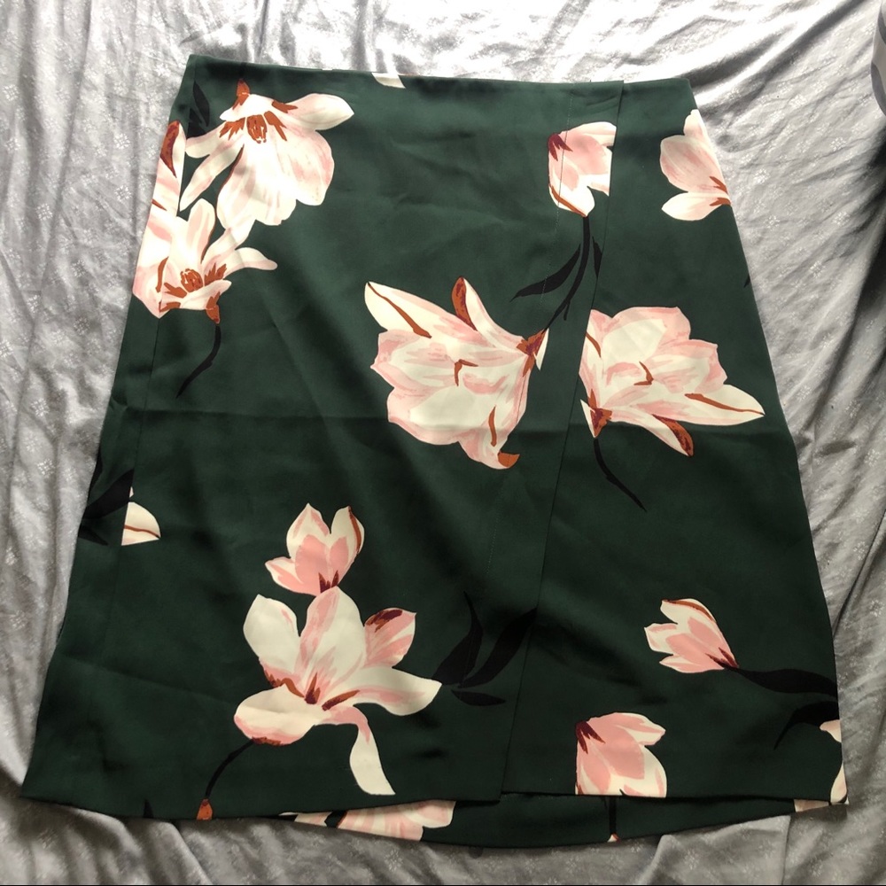 Ann Taylor Plus Size Floral Wrap Skirt